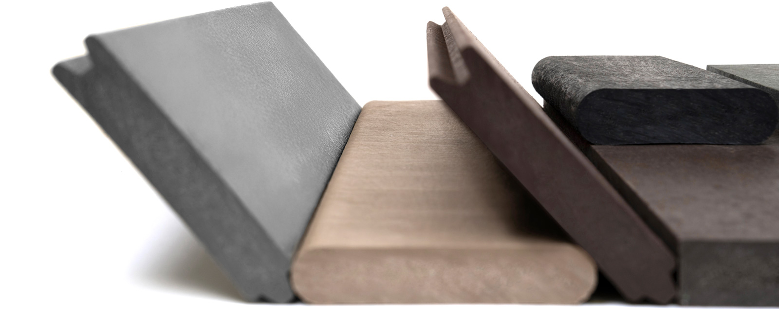 Langwerpige profielen op basis van gerecycleerd kunststofafval